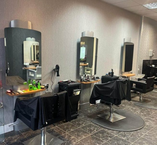 Barbers/Hairdressers