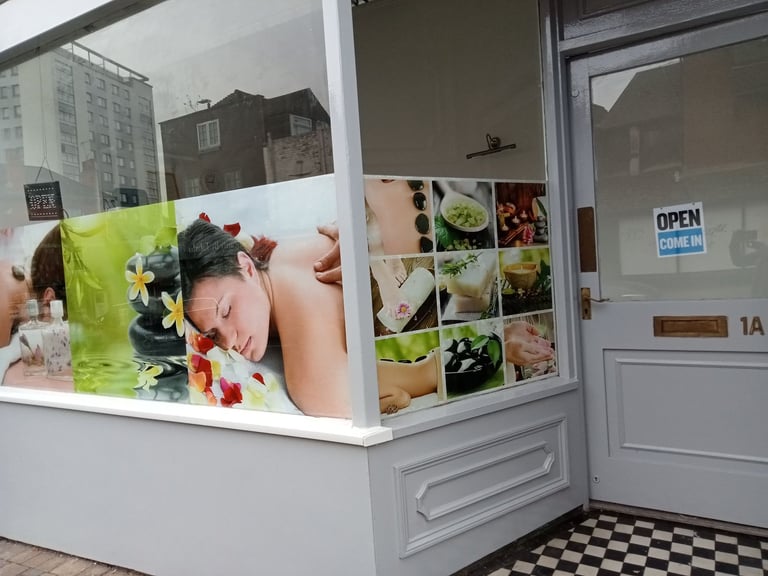 Visit Us in WR2 : Relaxing & Therapeutic massage