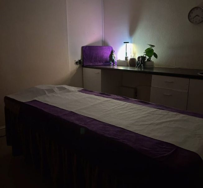 Massage & Hot Stone in Caerphilly, Showers Available, Free Parking. 4 Clive St, Caerphilly CF83 1GE