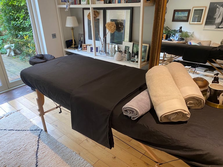 Male Therapist - Best Full Body Massage