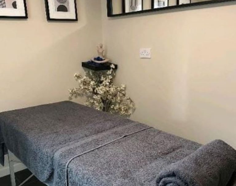 Amazing massage therapist in SM4