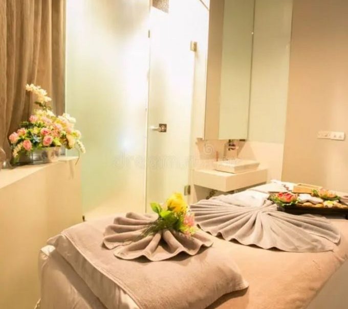 Professional Massage service in Salford open 9am-10pm