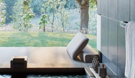 INDIAN MALE MASSAGE THERAPIST