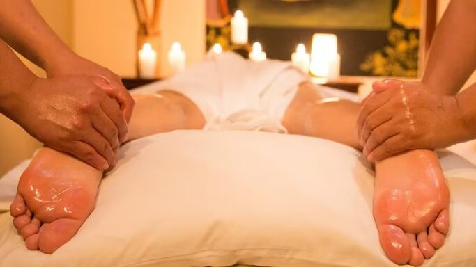 Four hands massage in Leeds and around Leeds City Centre, West Yorkshire