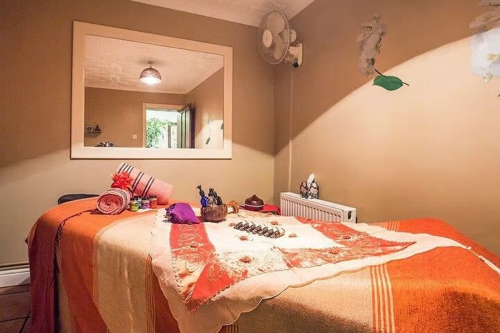 Thai Massage with Amy Golders Green, London